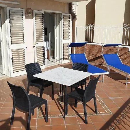 Casa Carmela Panoramic Center Appartamento *